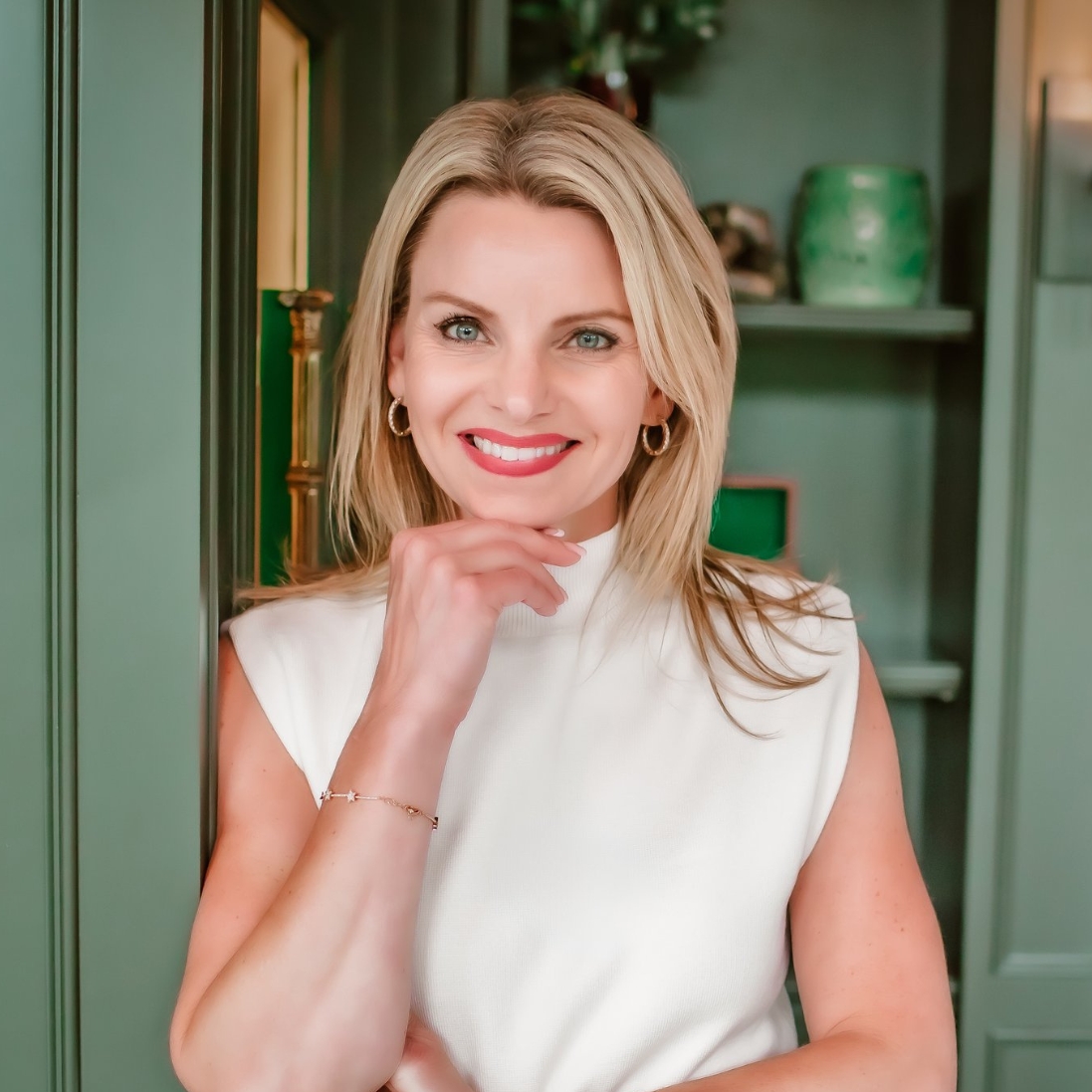 janelle_headshot Photograph of Billy Wirasnik